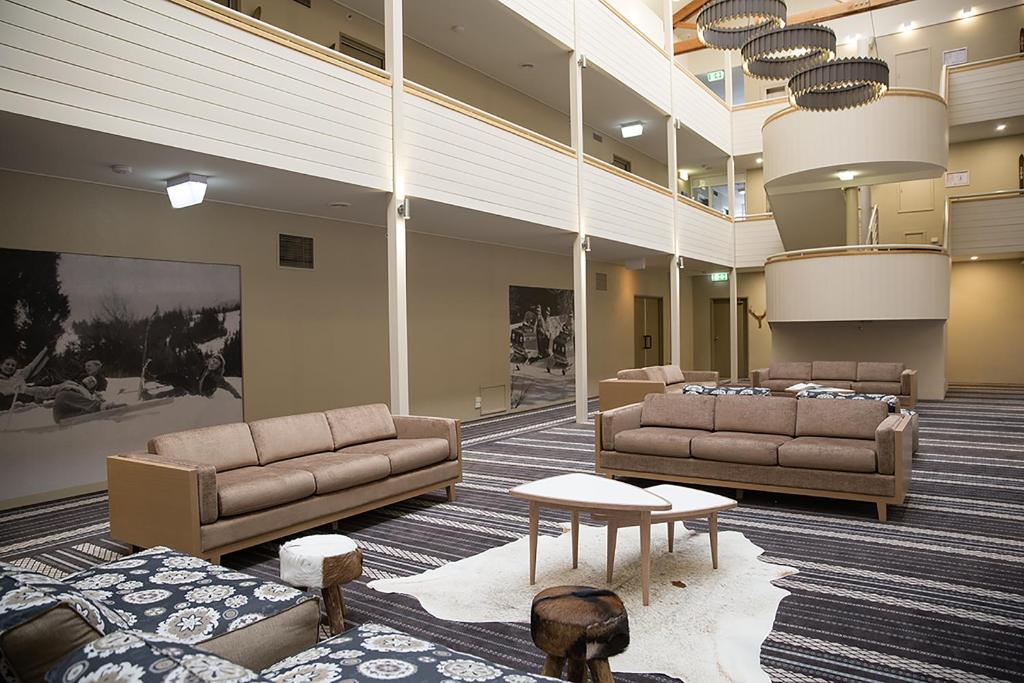 フロント・ロビー