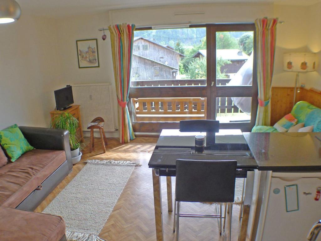 Studio lumineux avec balcon, parking, WiFi et animaux acceptés à Samoëns - FR-1-629-120, Samoëns
