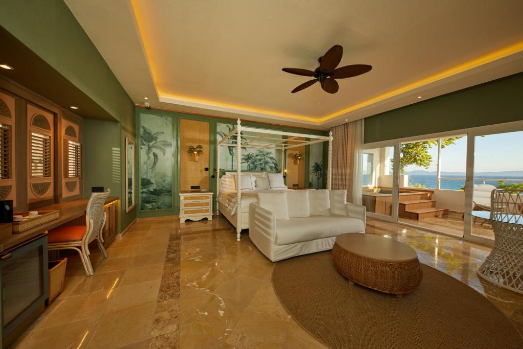 Luxury Bahia Principe Cayo Levantado