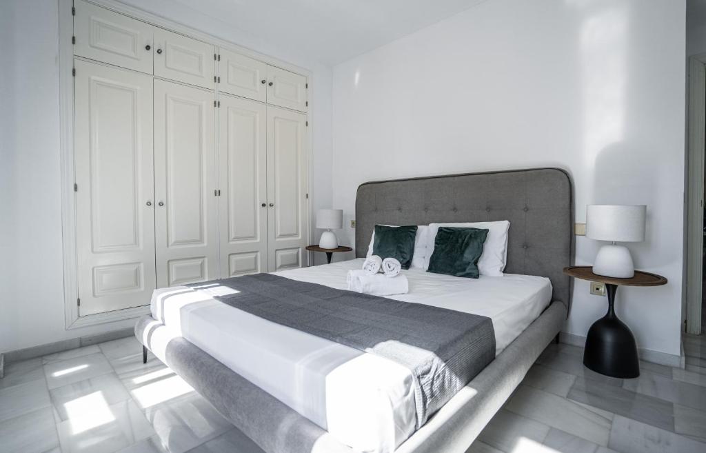 Stay U-nique Apartment Plaza del Patrocinio - 4
