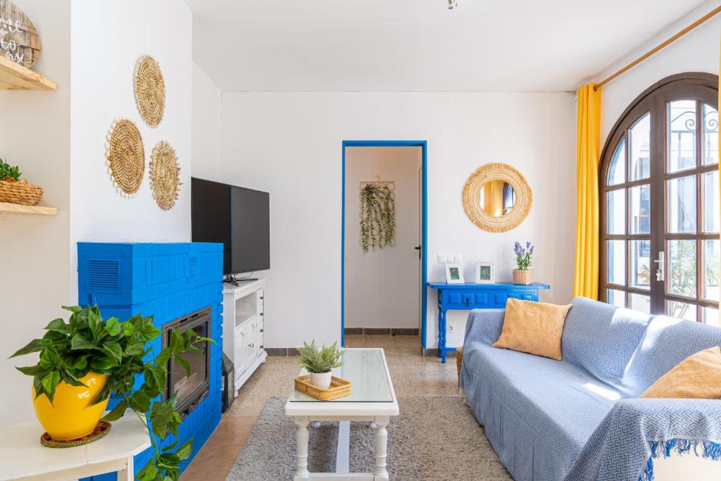 Cambrils Beach - 8 min to Beach - AC - WiFi - Terrace - 8 Guests - 2