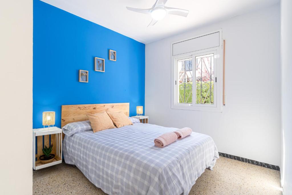 Cambrils Beach - 8 min to Beach - AC - WiFi - Terrace - 8 Guests - 5
