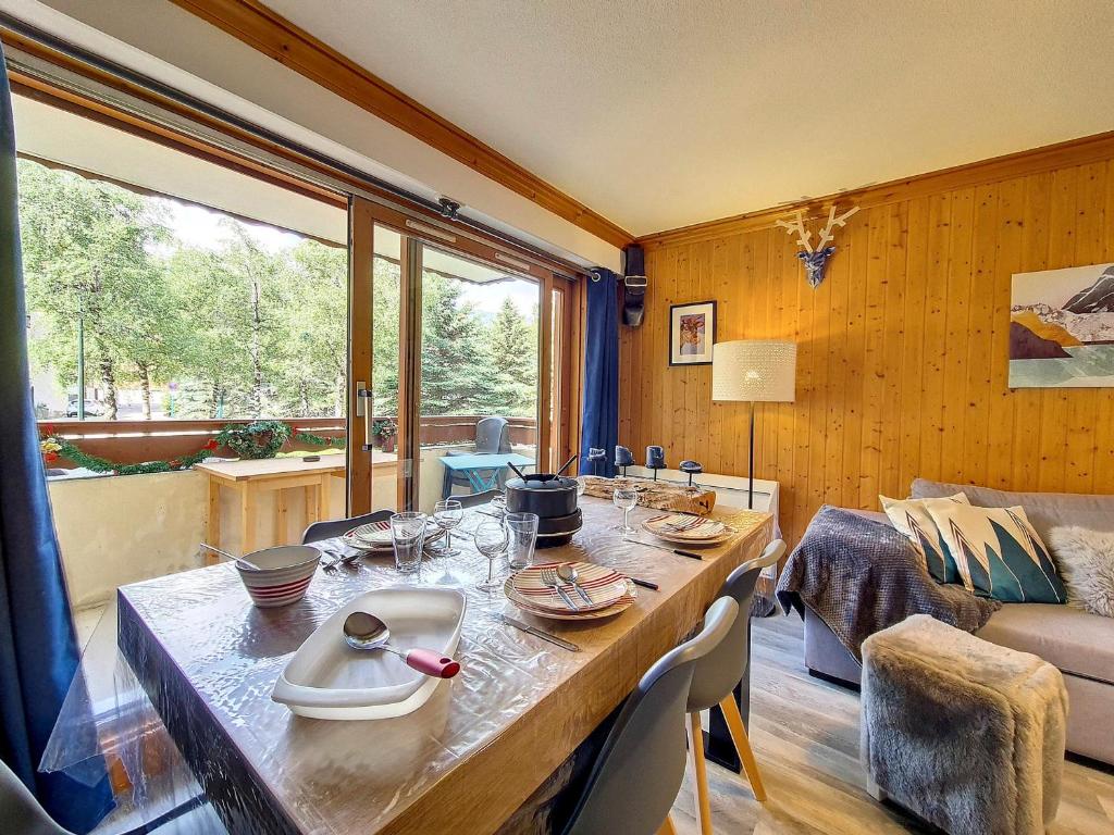 Appartement 3 pièces lumineux proche des pistes avec balcon - FR-1-344-737 - 3