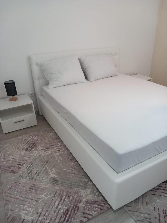 Emir Apartman, Čapljina