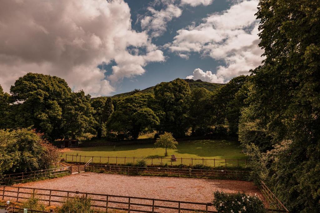 George's Cottage, Bamford photo 3