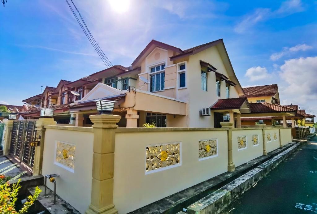 Happy Journey Homestay Mersing — Hotel in Mersing