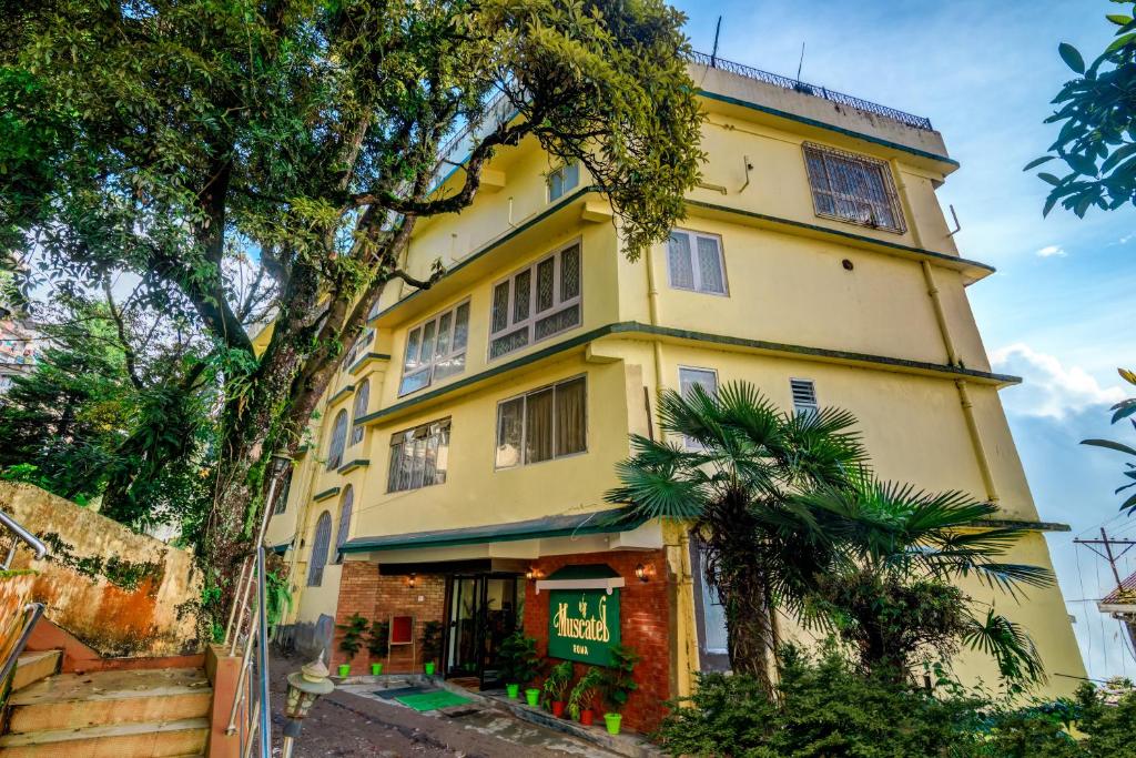 Muscatel Roma - 400 Mts from Mall Road photo