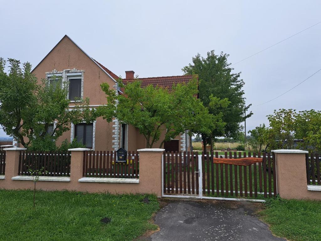 Berek Vendégház Fonyód, Fonyód