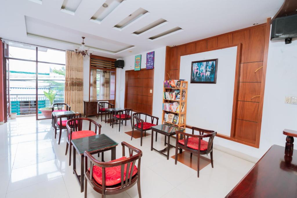 Triệu Vũ Hotel & Apartment