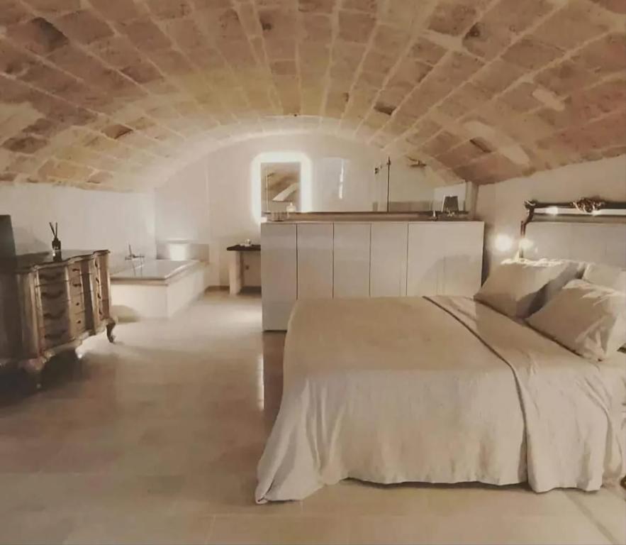Brunaldi SUITE, Monopoli