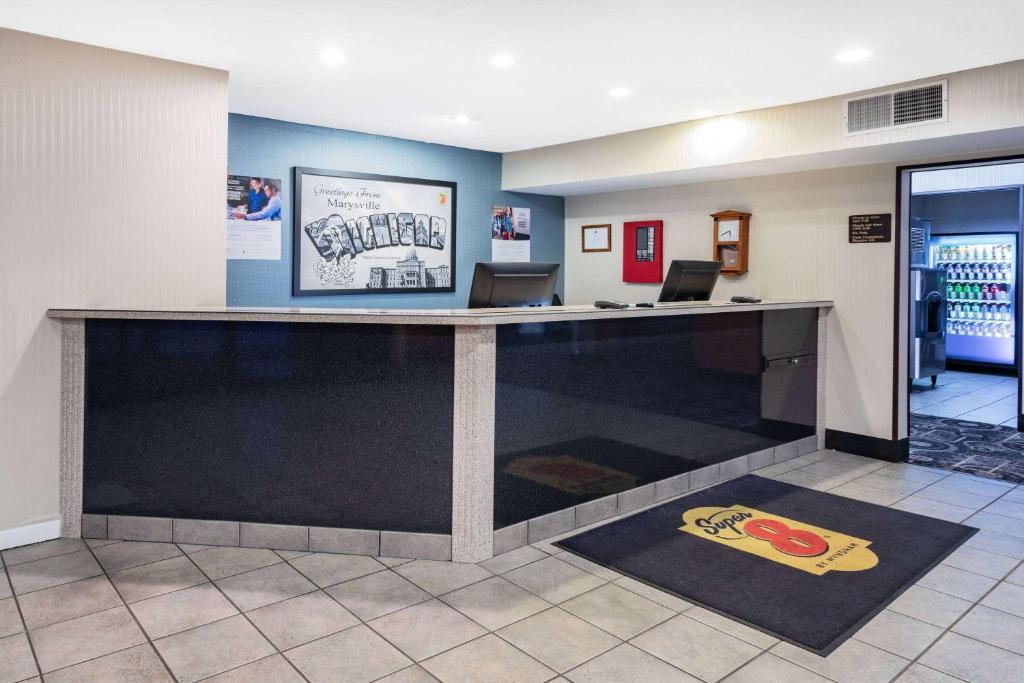 Super 8 By Wyndham Marysville/Port Huron Area photo