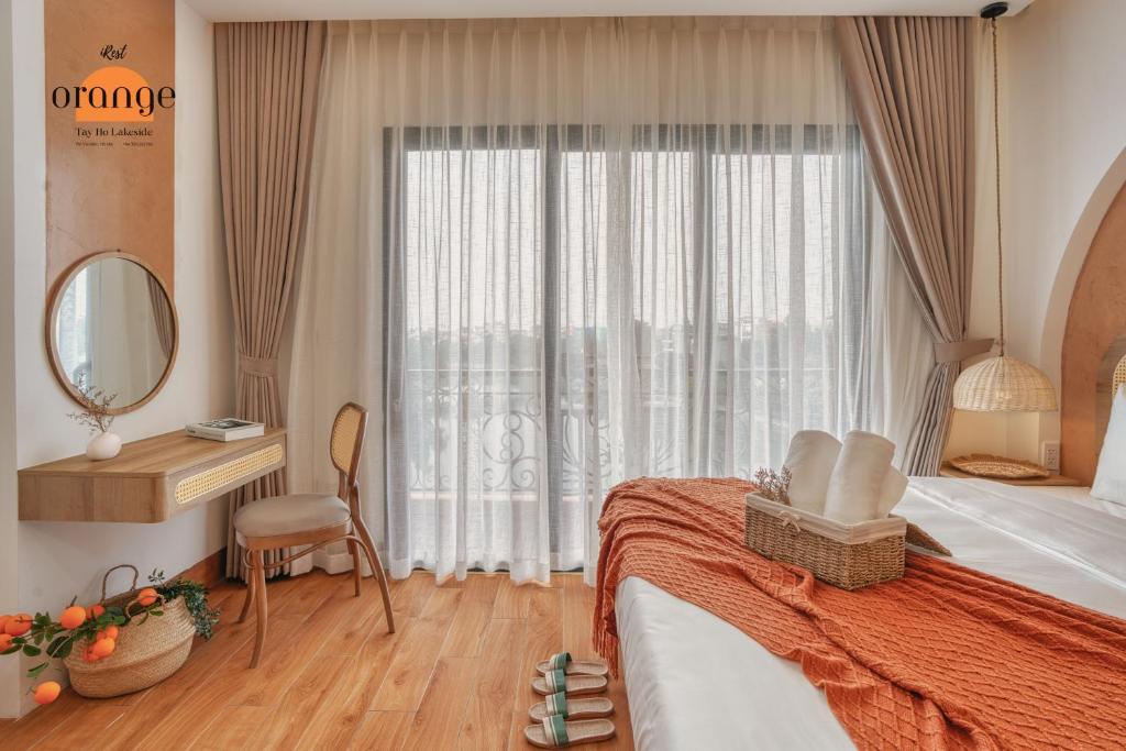 iRest Orange Tay Ho Lakeside Apartment
