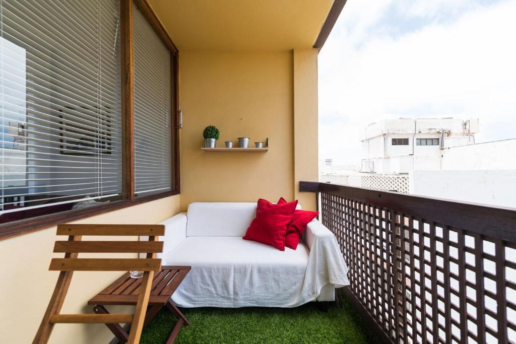 Las Palmas Skyline 2 BR Apartment - 3