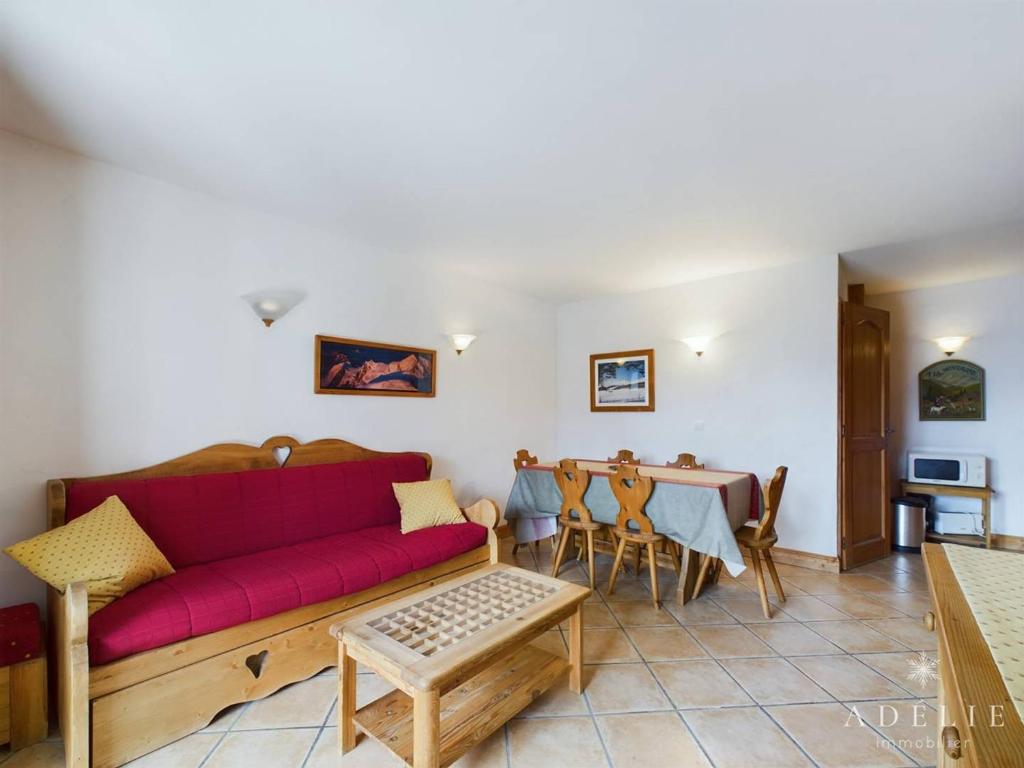 Charmant appartement 3* de 2 chambres avec balcon en plein centre, proche pistes et commerces - FR-1-398-499 - 2