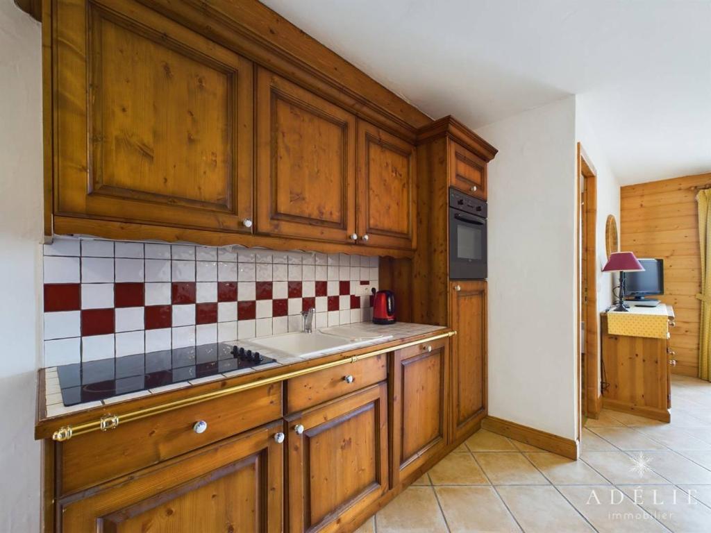 Charmant appartement 3* de 2 chambres avec balcon en plein centre, proche pistes et commerces - FR-1-398-499 - 5