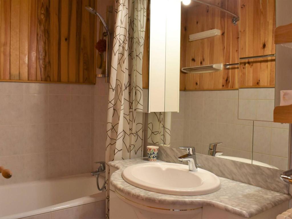 Appartement cosy avec cheminée, terrasse et accès pistes proche – Méribel, 5 pers - FR-1-180-376 - 3