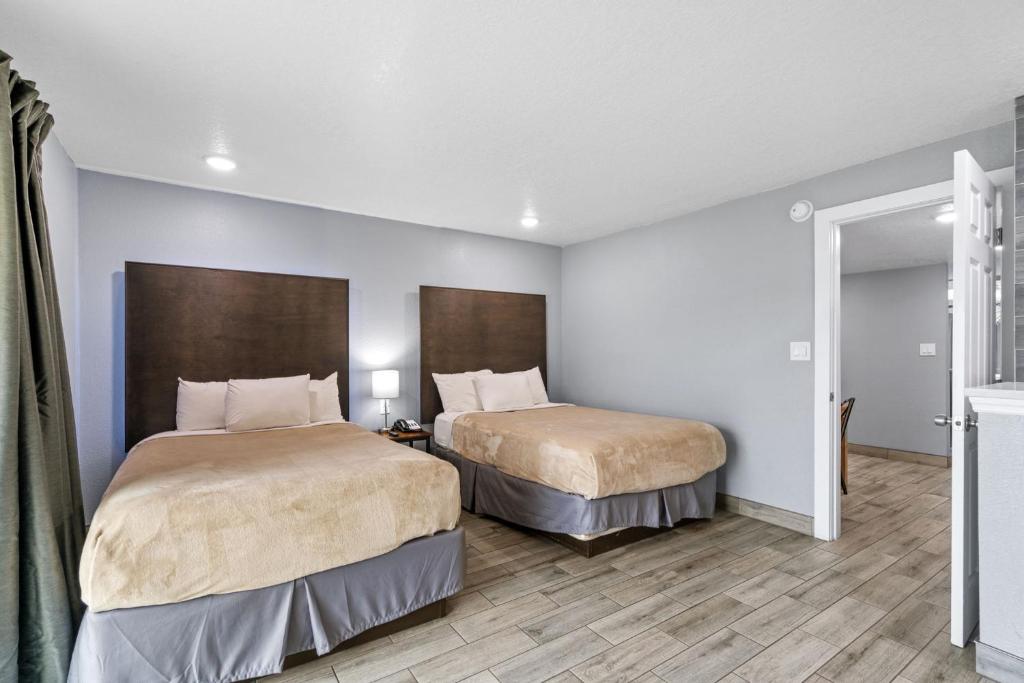 Celebration Suites — Hotel rooms in Kissimmee, Florida