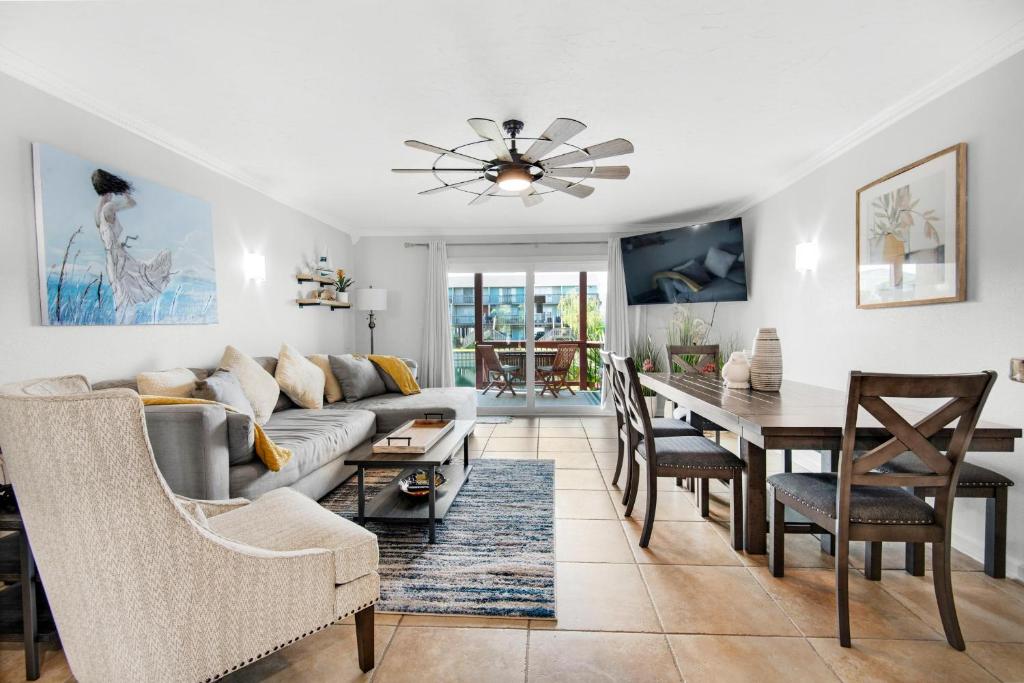 Turtle Hideaway, Pensacola Beach