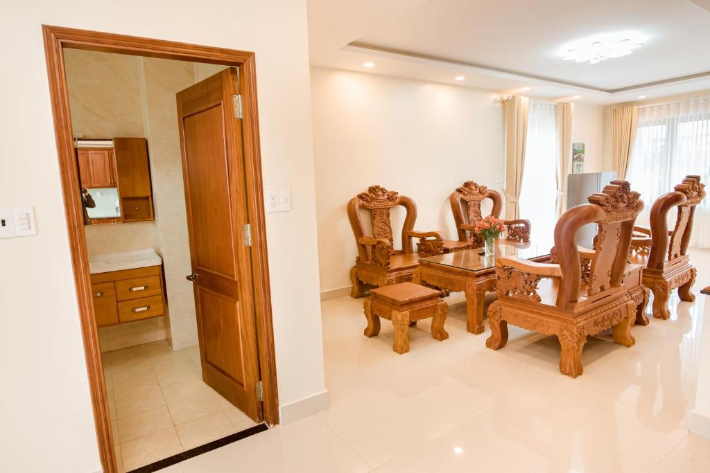 Bathroom, Thuy Hoang NguyenResort and Spa Hotel in Dalat