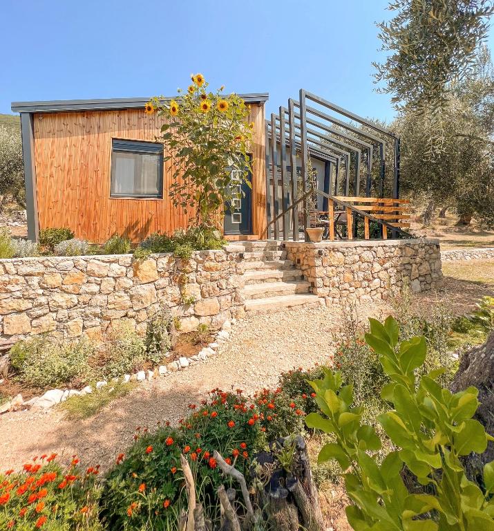 Mawa Cottage - 1