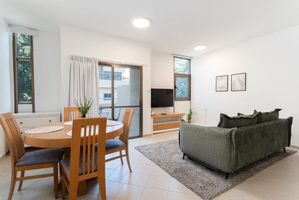 Eliezer Ben Yehuda Residence WITH SHELTER, Tel Aviv