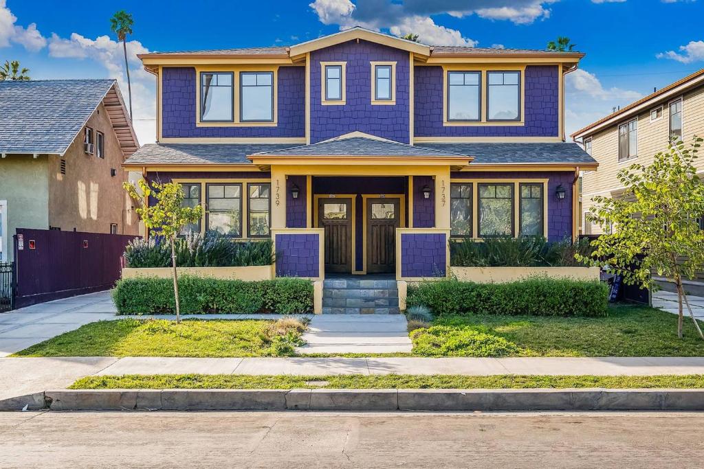 Comfy 4BR home near Korea Town, Los Angeles