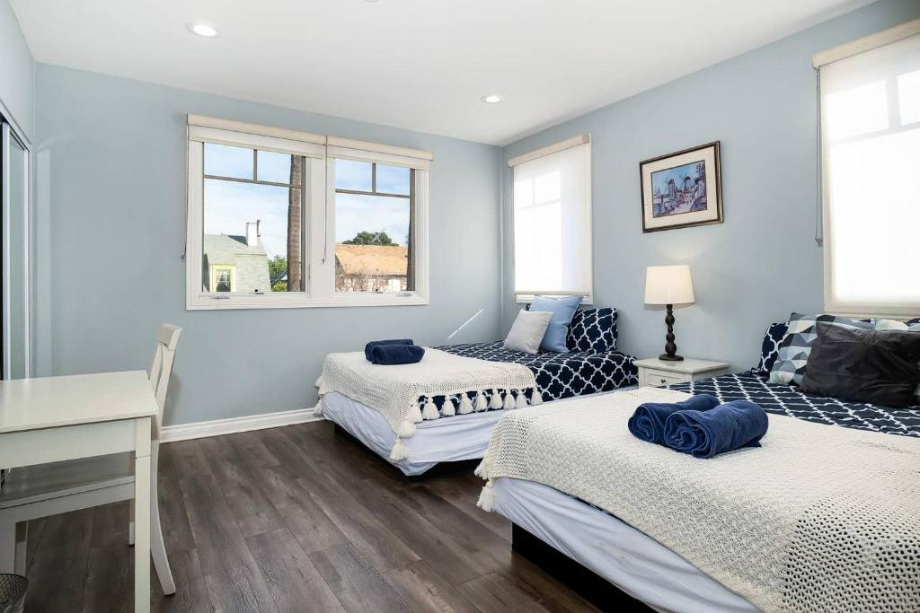 Stylish 4 BR house near Korea Town (Central LA), Los Angeles