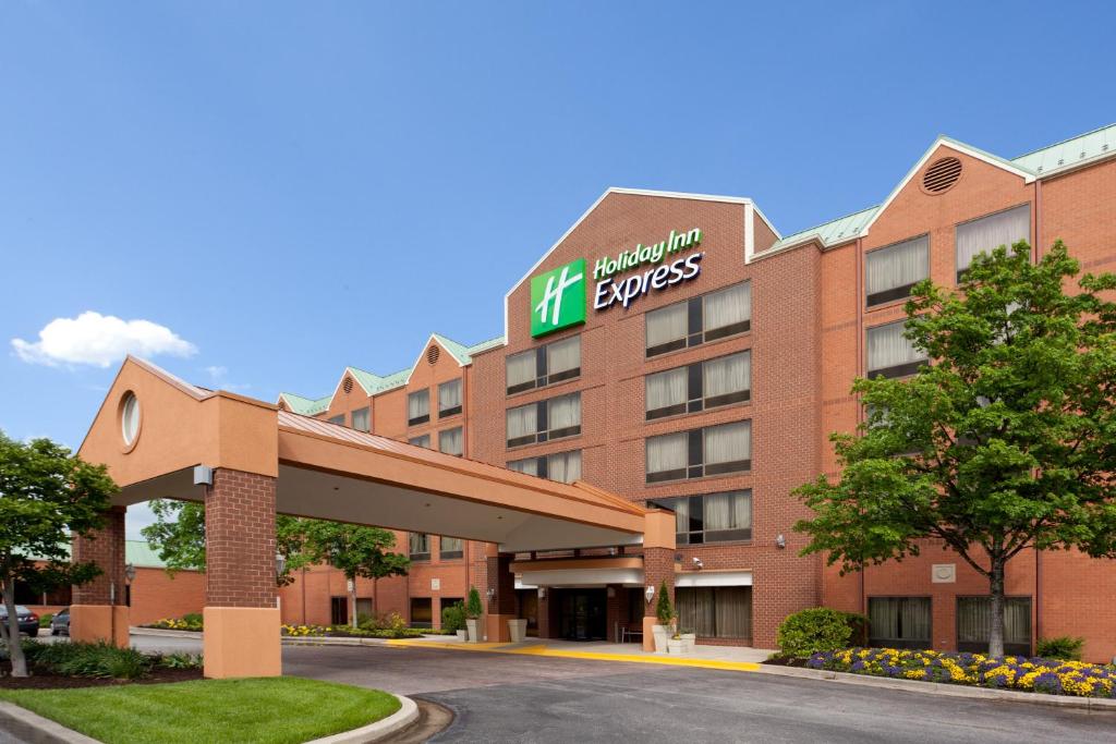 Holiday Inn Express Baltimore BWI Airport West photo