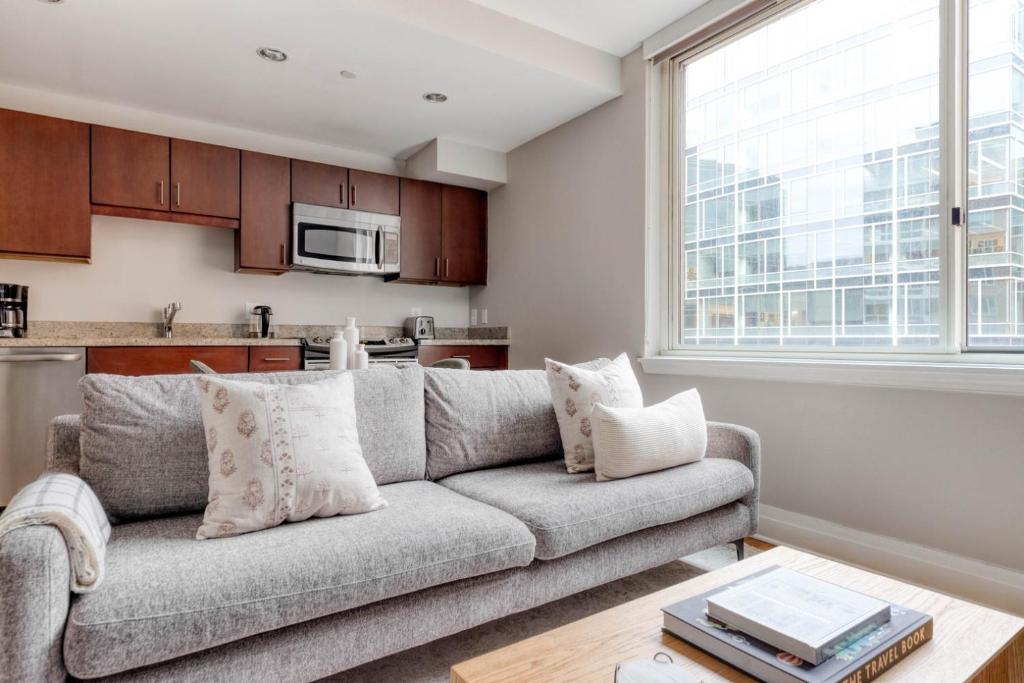 Foggy Bottom 1br w wd pool gym nr Georgetown WDC-652, Washington