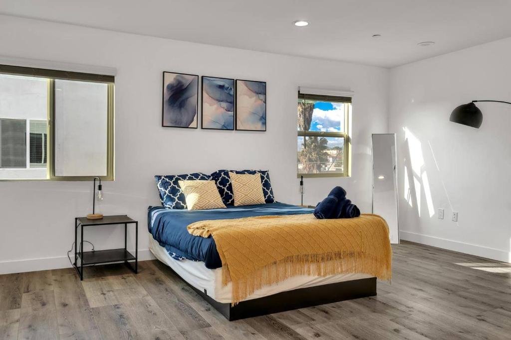Wonderful 3 Bedroom Home Perfect for Getaway, Los Angeles