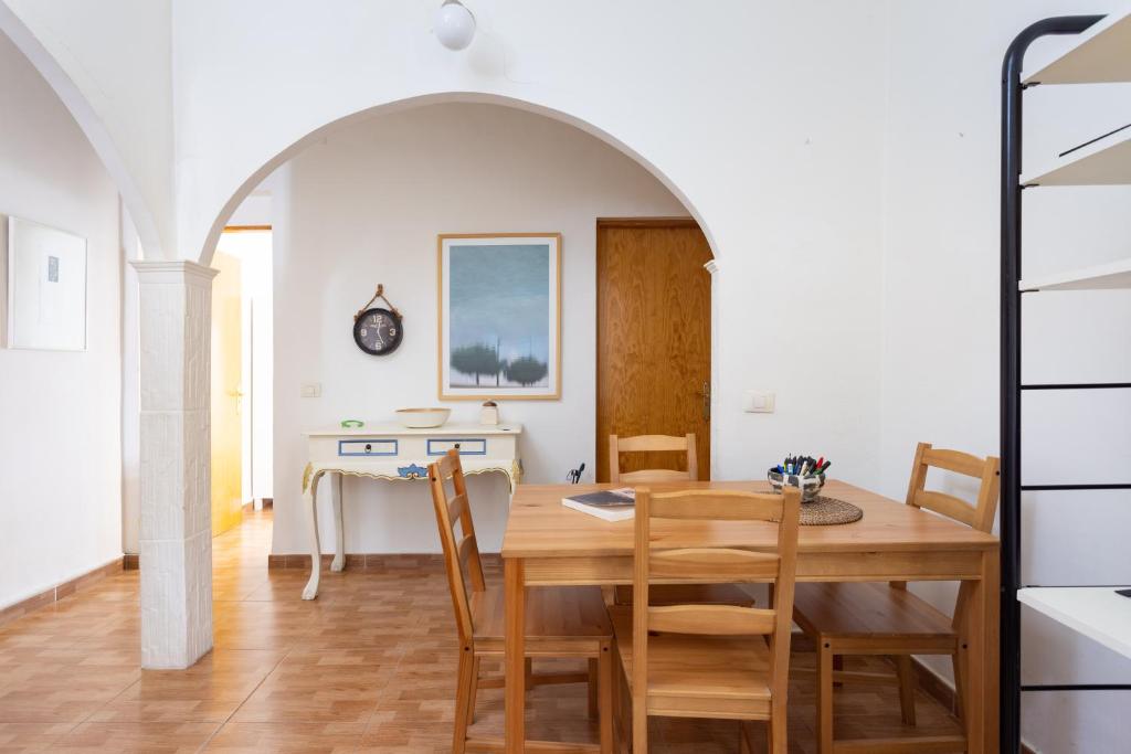 Home2Book Charming Apt Santa Cruz City Center - 5