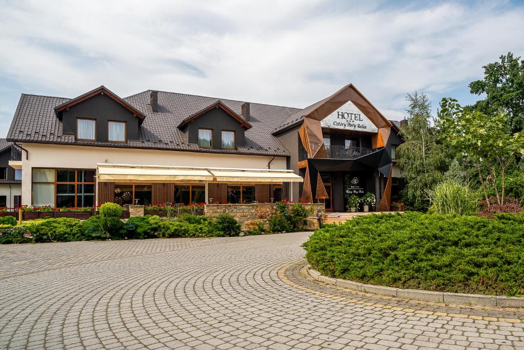 Hotel Cztery Pory Roku photo