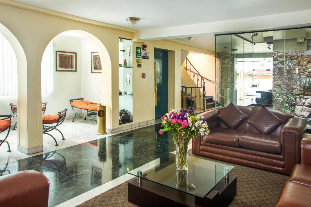 Embajadores Hotel photo