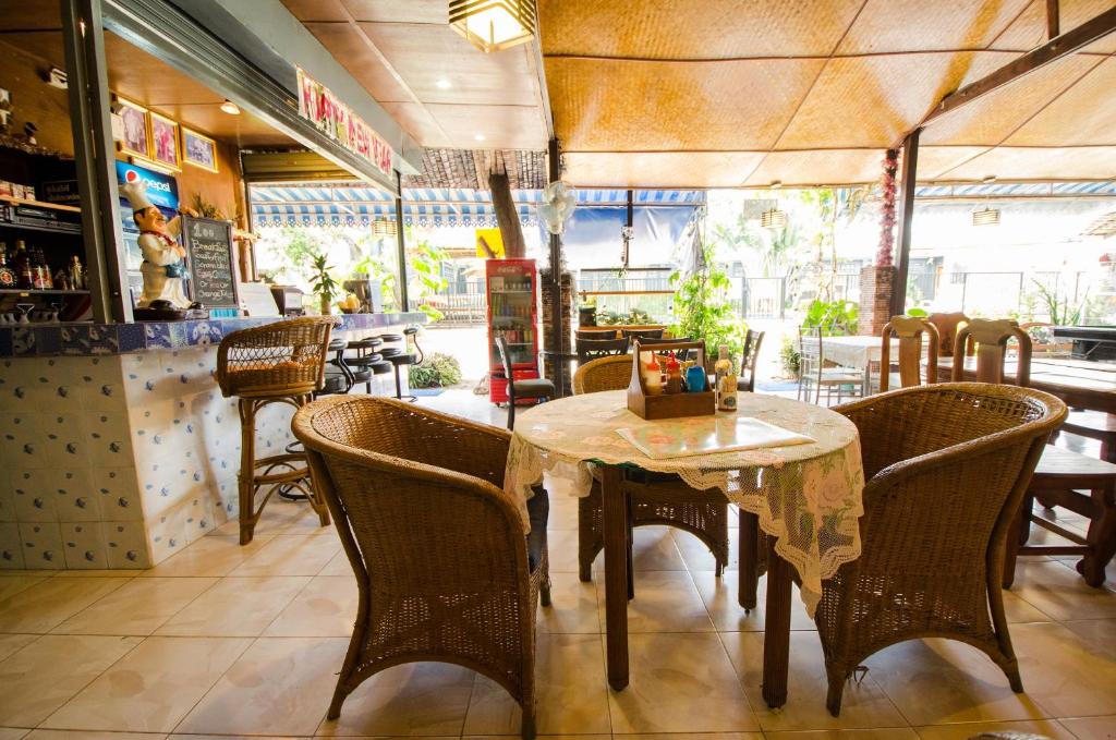 Restaurant, Nid's Bungalows in Koh Samui