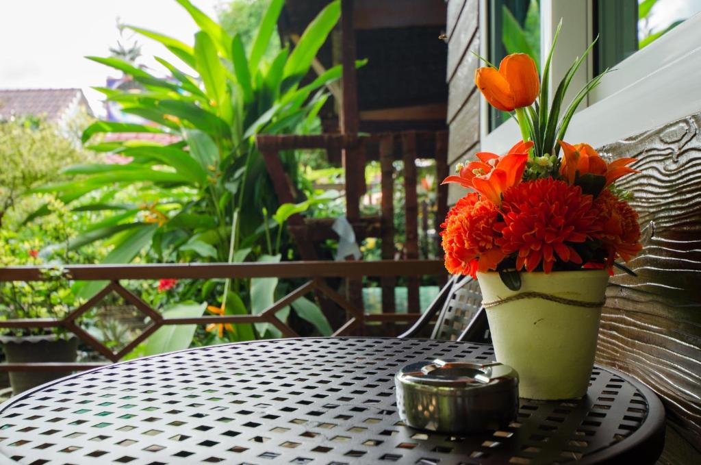 Balcony/terrace, Nid's Bungalows in Koh Samui