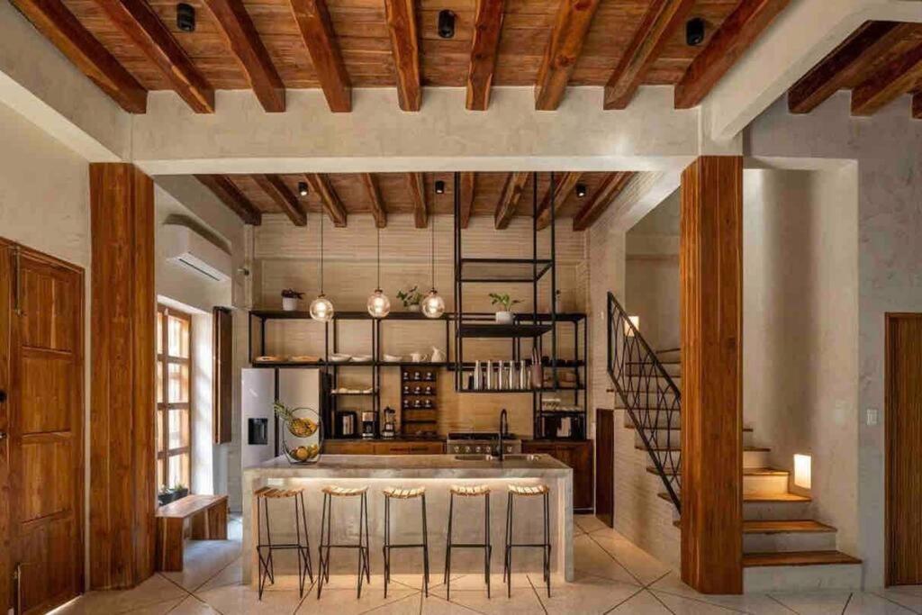 Casa San Antonio, Villa de diseño con piscina en la azotea. - 1