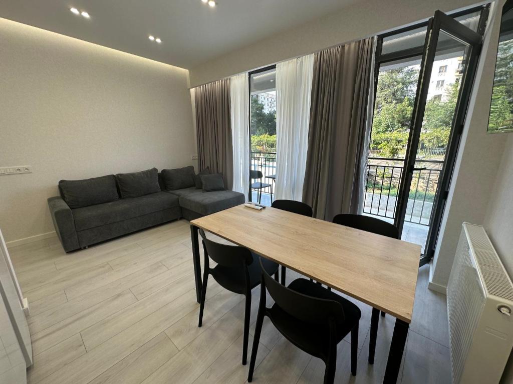 GSS - 5 Apartment, Tiflis