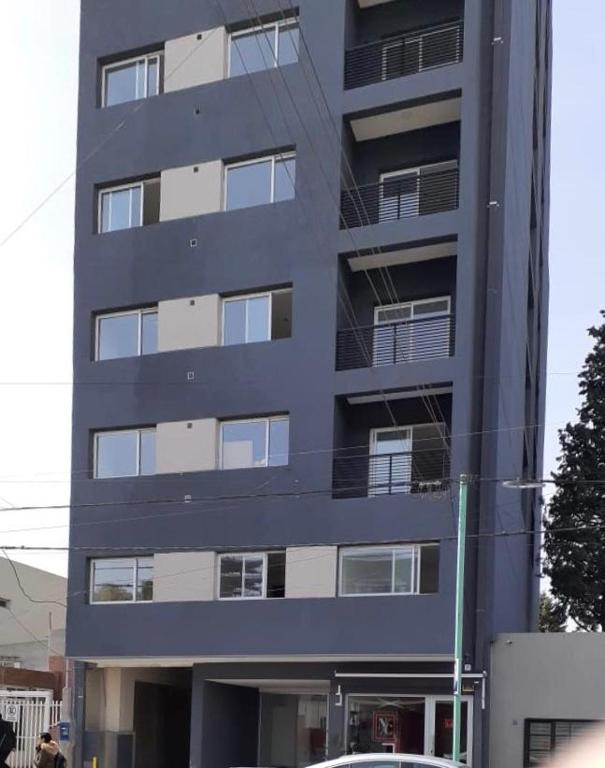 Dptos amoblados NQN - Excelente ubicacion- ZONA CENTRO - 2