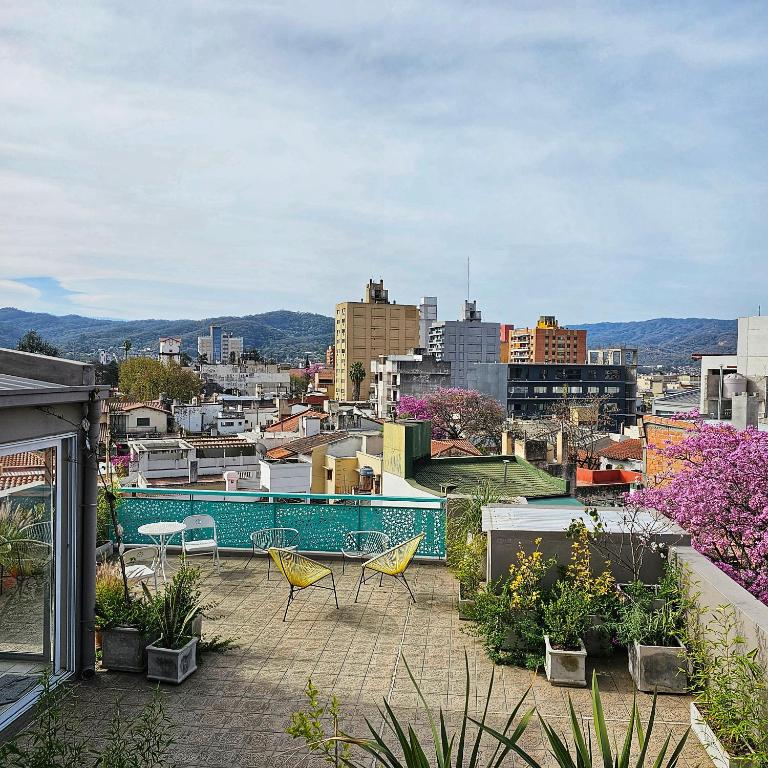 CASA MARGARITA 5Piso Mono Verde Oscuro - 3