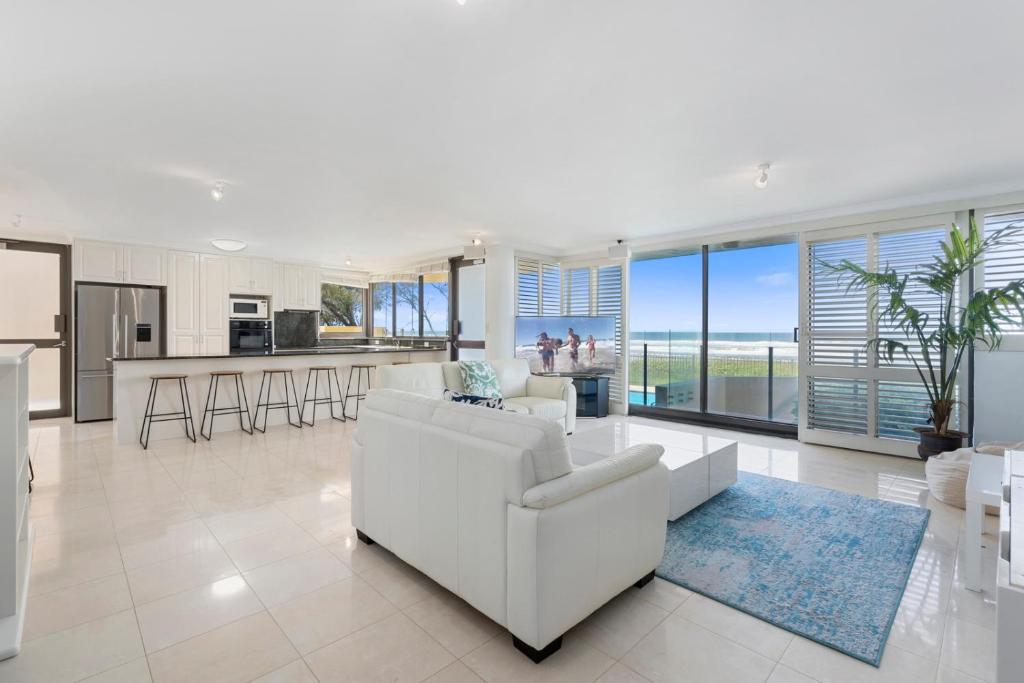 Premiere Apartments photo