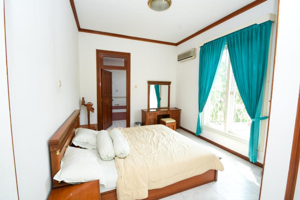Villa Puncak Kota Bunga, Swarna Villa Swimming Pool photo