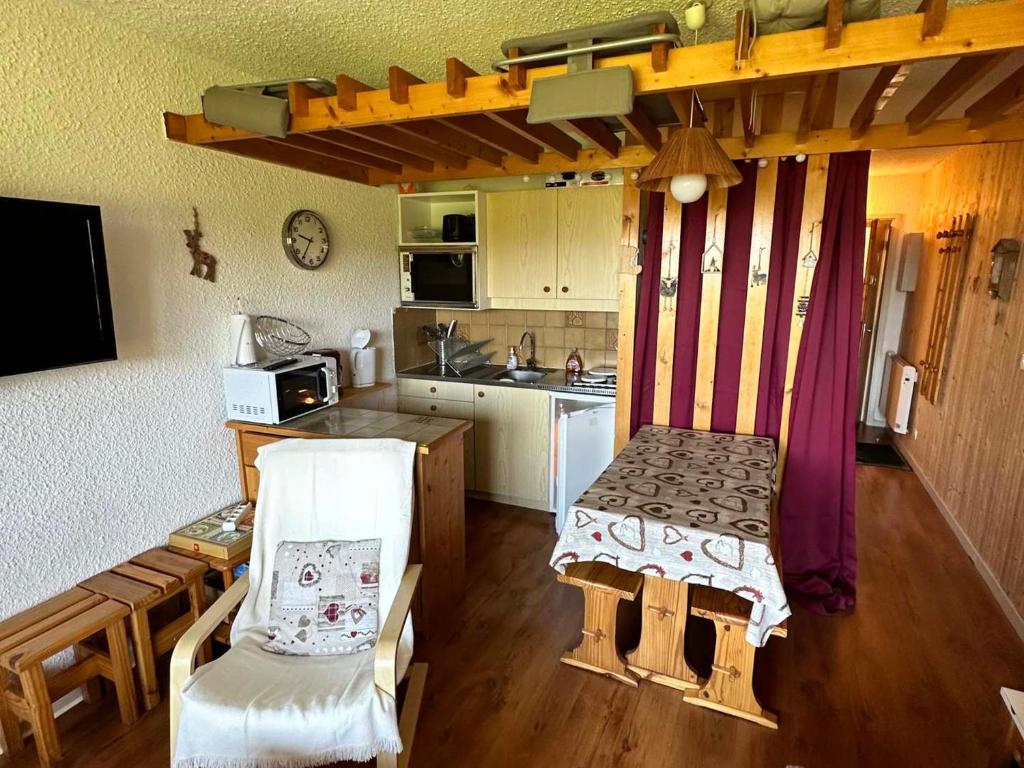 Studio familial idéalement situé à Villard-de-Lans - FR-1-515-178 - 3