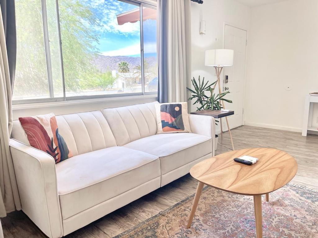 Nice & Cozy house near Joshua Tree - Large space