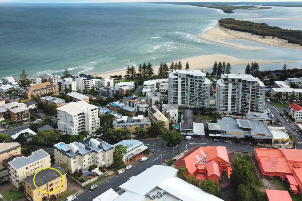 Location is Everything - Shops, Beaches, Views ZG3, Caloundra