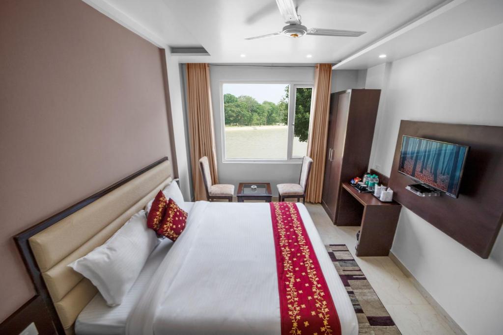 Hotel Trimurti photo