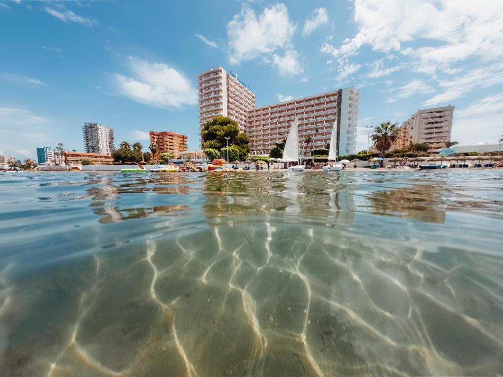 Hotel Izan Cavanna photo