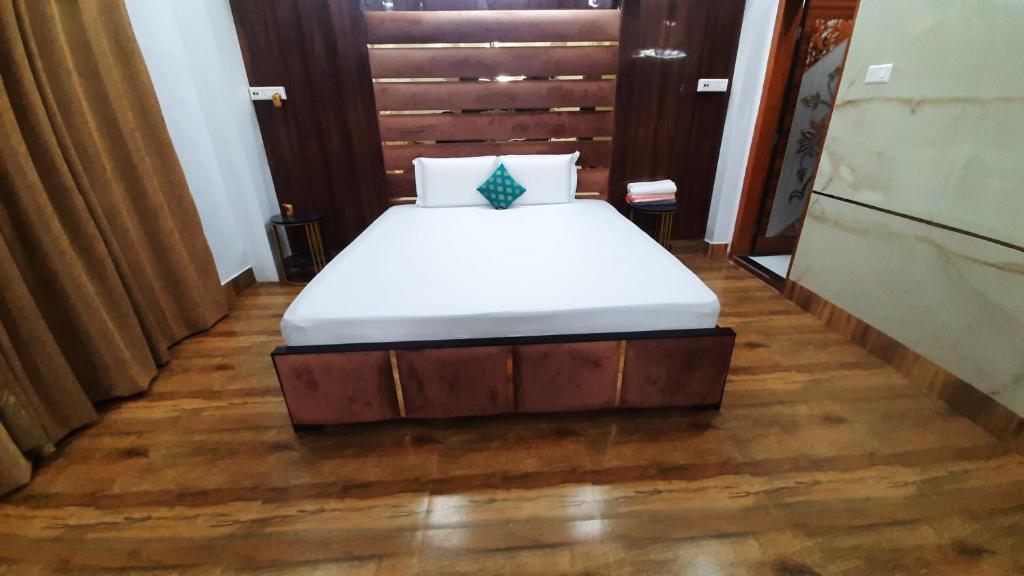 THE PALM SUITES , Incredible North East Tourism , Couples & Family photo