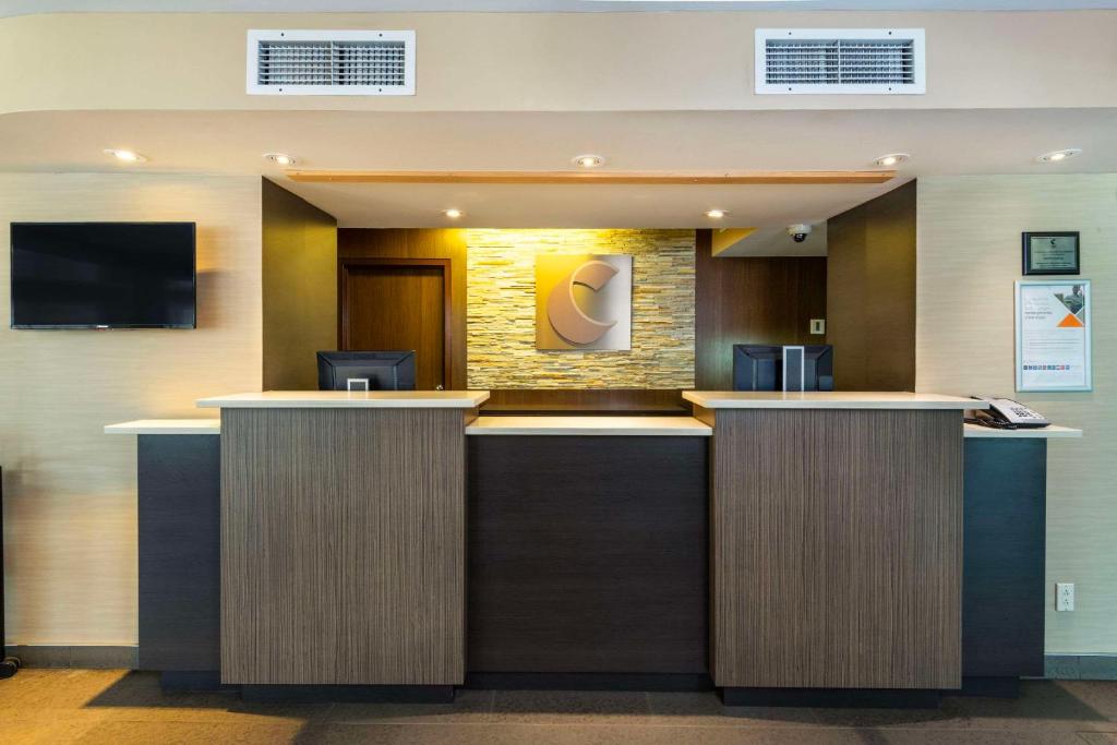 Comfort Inn Hotel Mont Laurier photo