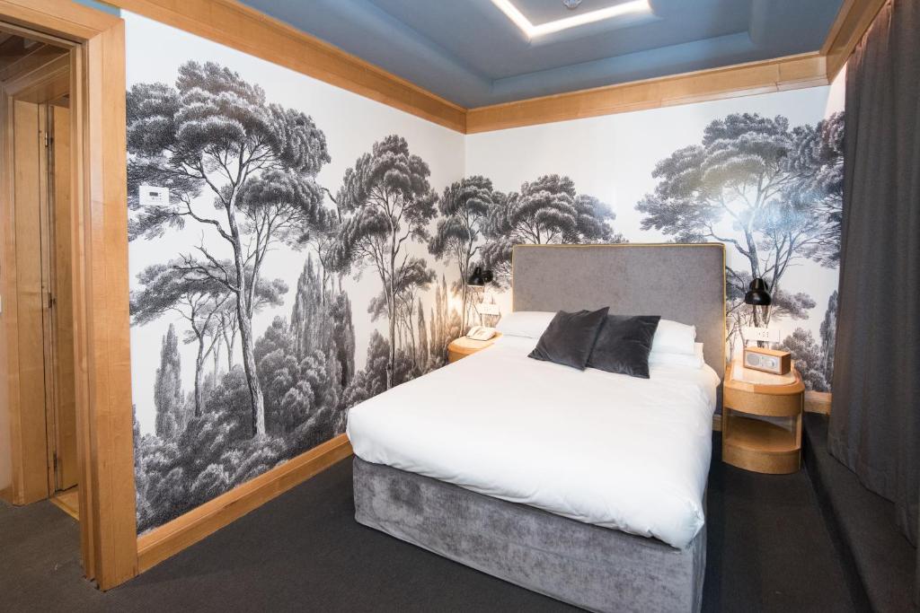 Hotel White — Pokoje in Rzym, Lacjum