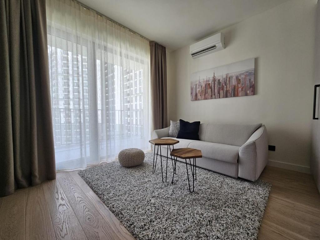 Crown Apartments - 1